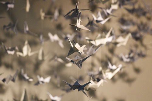 Exhibition Karin Altmann - 1000 Paper Cranes for a wish